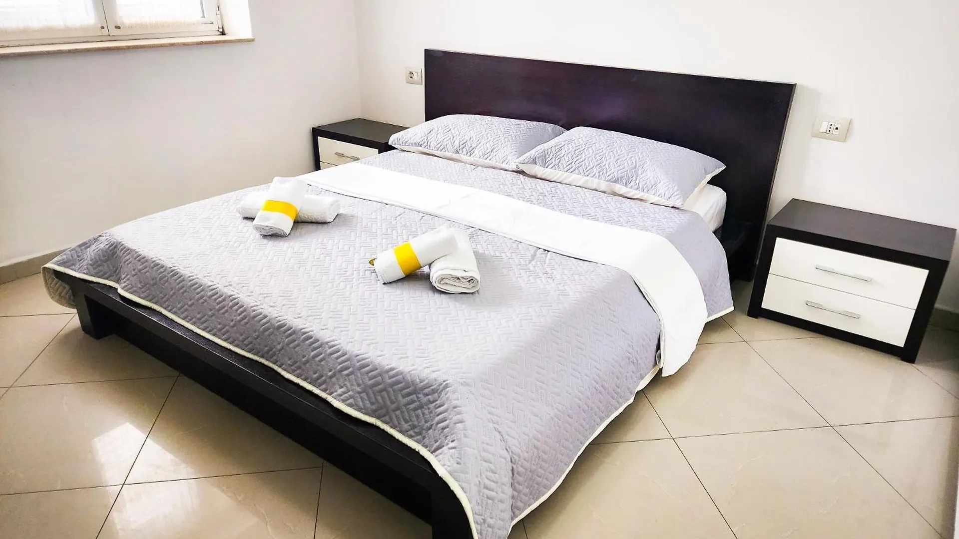 Apartment Sweet New Pazar Tirana